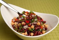 Fleischlose Salat mit der konservierten Bohnen: Rezepte