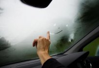 Beschlägt das Fenster im Auto, was tun? Warum beschlagen die Fenster im Auto?