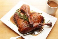 The drumstick of a Turkey in a slow cooker: recipes for every taste