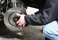 How to replace brake pads? The features of the process