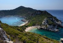 Athens: the beaches with a touch of antiquity