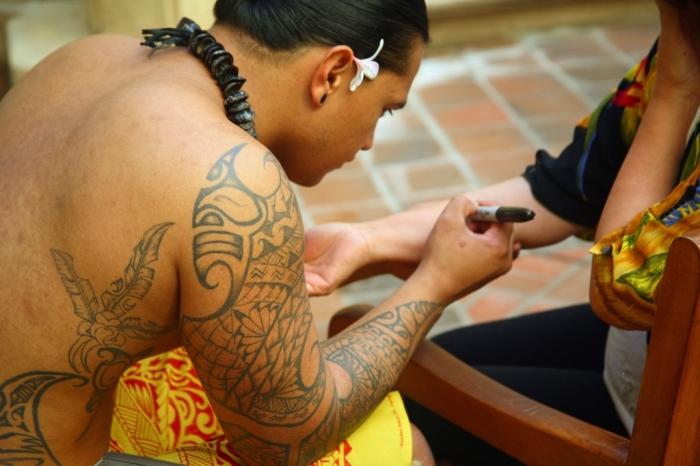 Polynesian tattoo photo