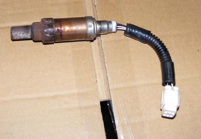 snag the oxygen sensor with your hands on the VAZ