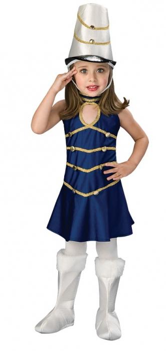 costume for a girl for the new year