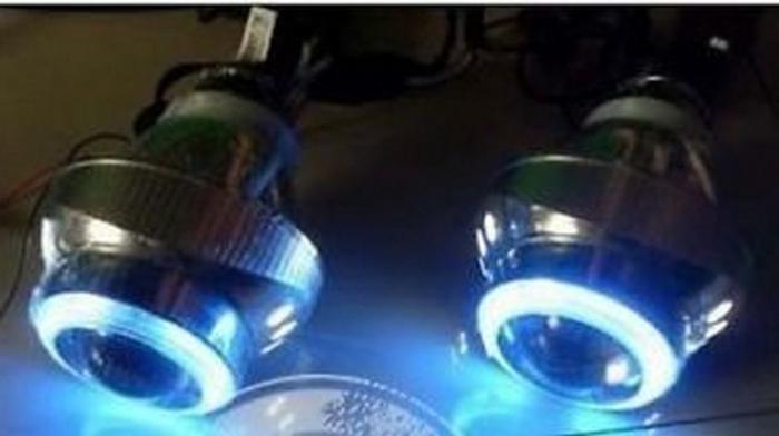 bi-xenon lenses in the headlights