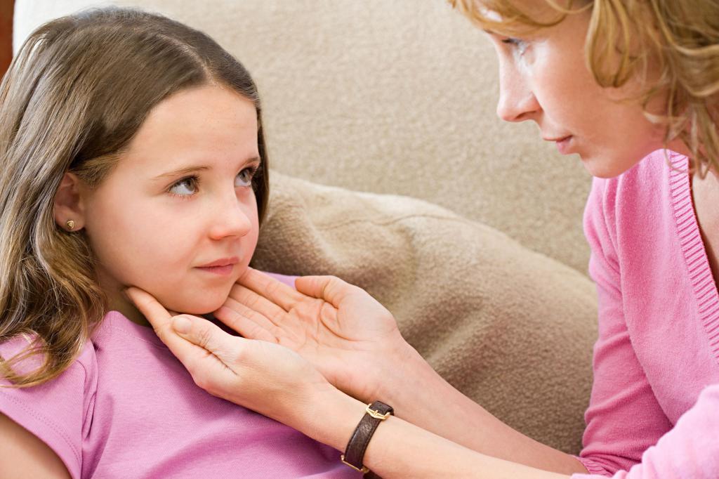os Sinais e sintomas da escarlatina em crianças