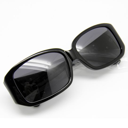 сонцезахисні окуляри prada 2013