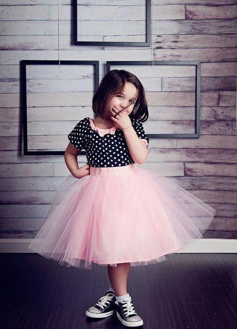 tulle skirt for girls with their hands