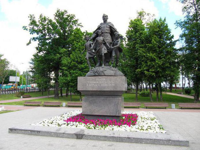 Slavyanka Suvorovskaya square