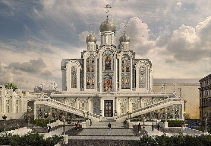 el Nuevo templo del monasterio sretensky en Лубянке