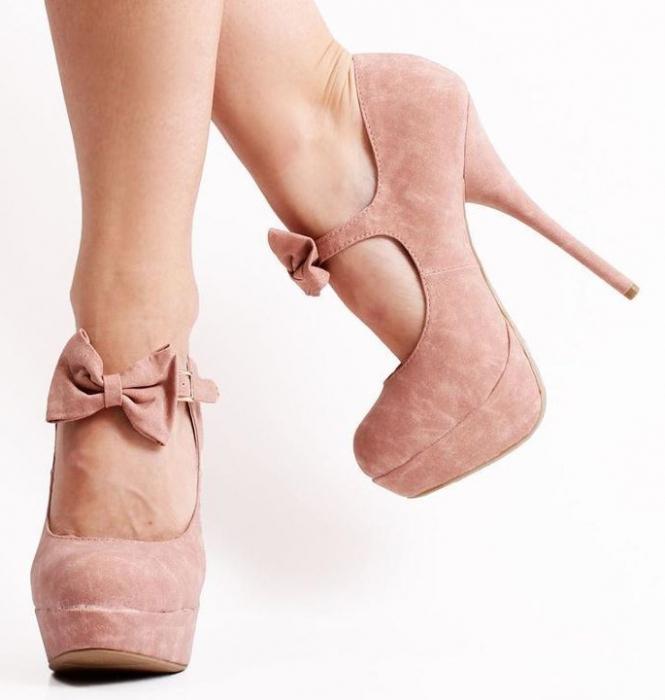 rosa Schuhe