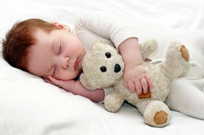 por que a criança transpira durante o sono após uma