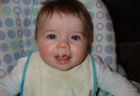 如果你有绿色的鼻涕从一个婴儿，如何对待和做什么