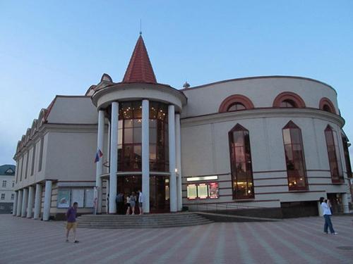 kirov kukla tiyatrosu, onlara afanasyeva