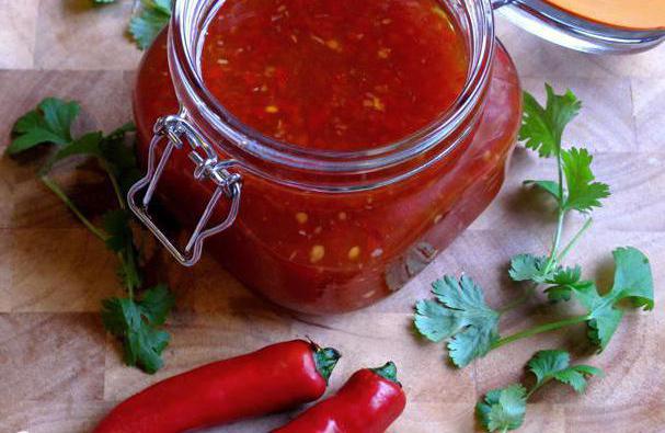 sauce with red pepper and tomato