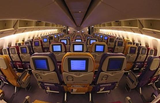 : o Boeing 777 200 esquema do salão de beleza