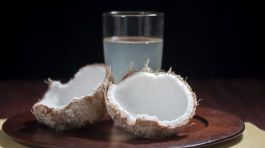 o uso de água de coco