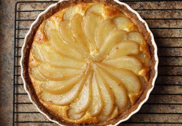 cheesecake with pears