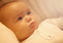 Como vê o bebê em 1 mês? A visão do recém-nascido