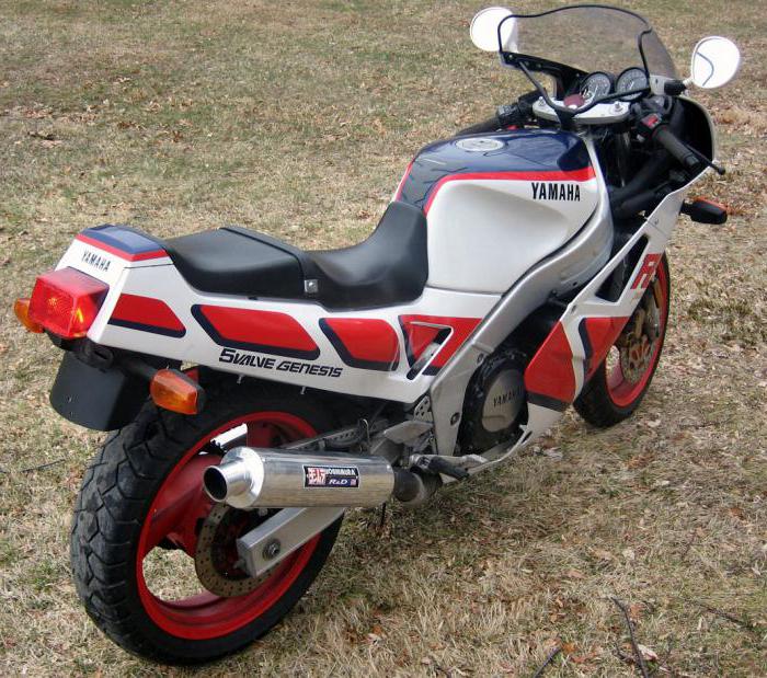 yamaha tzr 1000 features