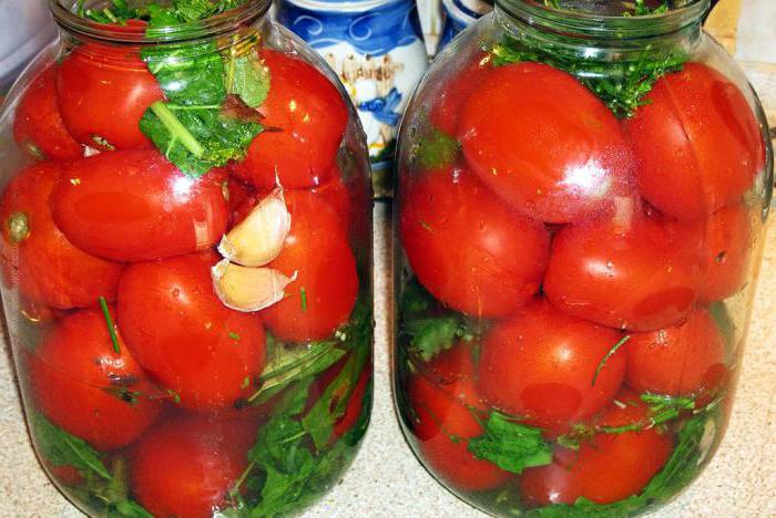 Tomaten in die Marinade für 3-Liter-Dose