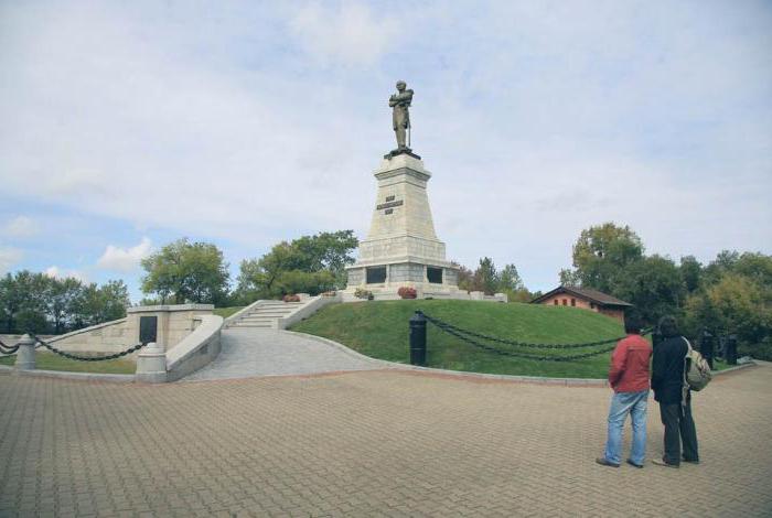 пам'ятник графу н н муравйову-амурського хабаровськ