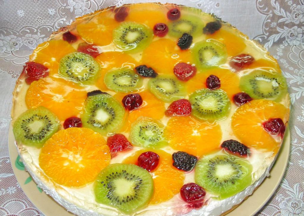 Galaretka ciasto z owocami