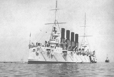 死亡的巡洋舰瓦良格和炮舰koreets