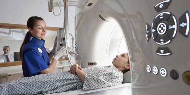 la tomografía computarizada o una resonancia magnética que es mejor