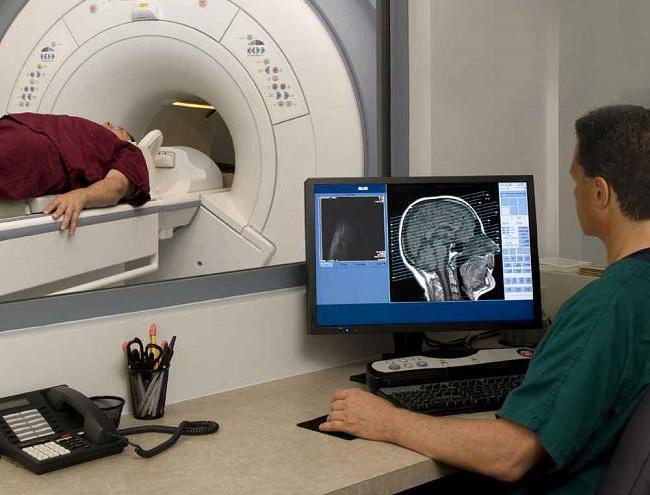 什么是更好的MRI或计算机断层扫描的脊柱