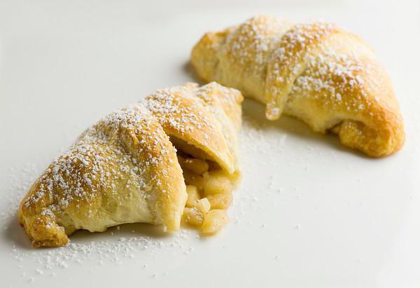 puff-pastry Crescent rolls with apples