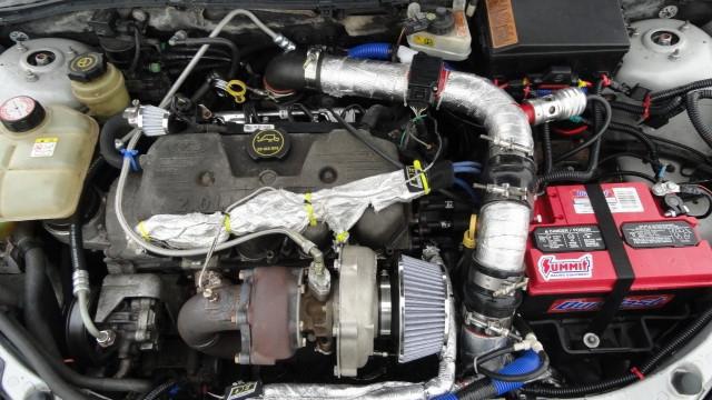 フォードフォーカス1アメリカ2lエンジン自動写真