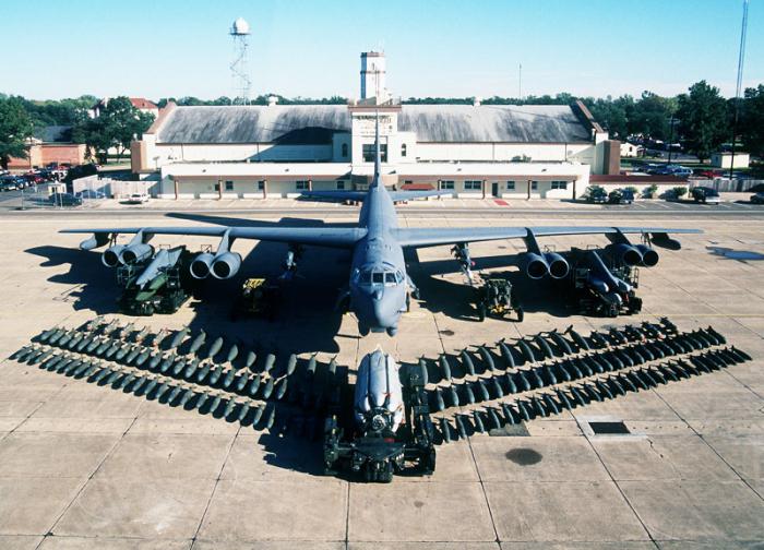 die Boeing B 52 US-amerikanischer Bomber