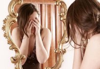 Varias hipótesis, ¿por qué no mirar en el espejo, cuando lloras