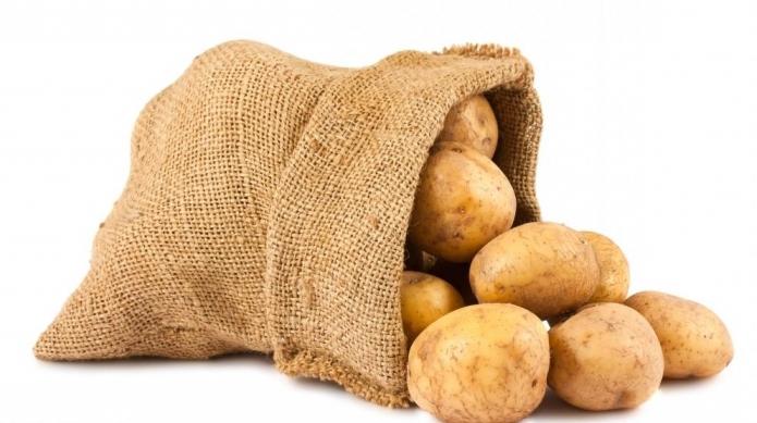lo que sueña cavar patatas