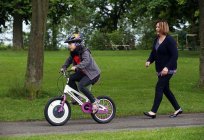 Не үшін қажет қосымша доңғалақтар үшін балалар велосипед?