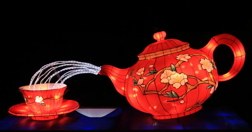 uma Variedade de lanternas chinesas