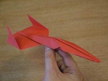 papierowe samoloty