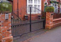 Installing sliding gates – a tribute to fashion or a high level of comfort and reliability?