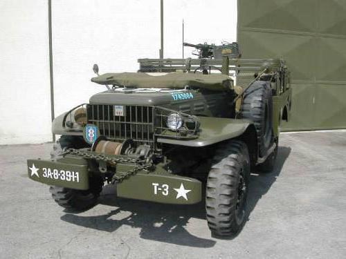 армійський автомобіль