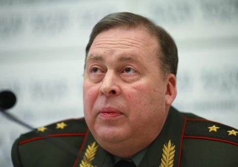 the commander of the Western military district