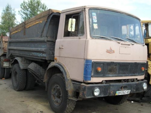 卡车马兹-5551