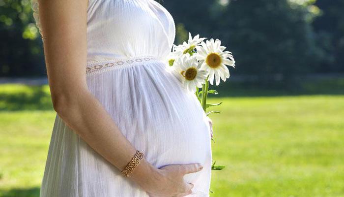 gynecologists in the management of pregnancy after IVF