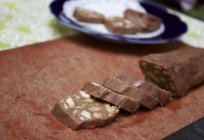 Preparando doces, familiar desde a infância: a receita колбасок dos biscoitos