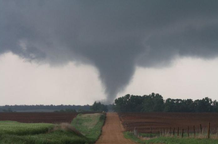 foto de un tornado