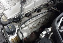 Flowing oil from under the valve cover. Oil leak - what to do