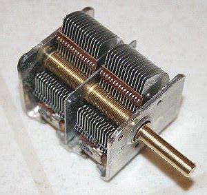 condensador variable de la capacidad de la