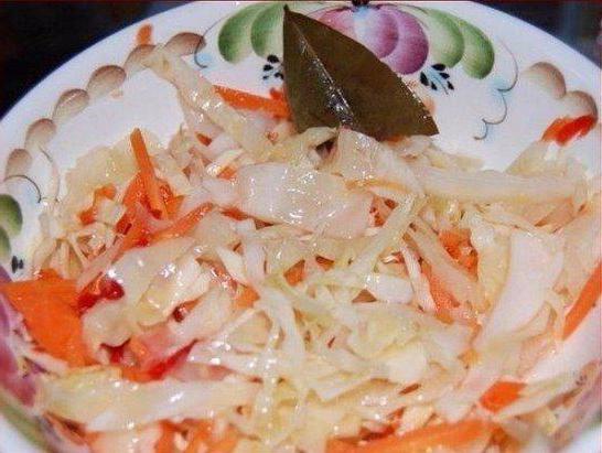 quick pickled cabbage cooking recipe on a 3