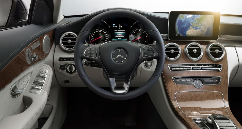 interior Mercedes C-class