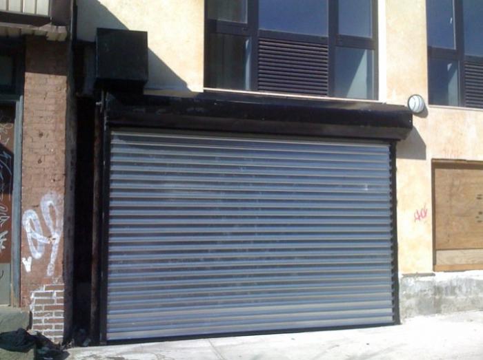 roll-up door for garage
